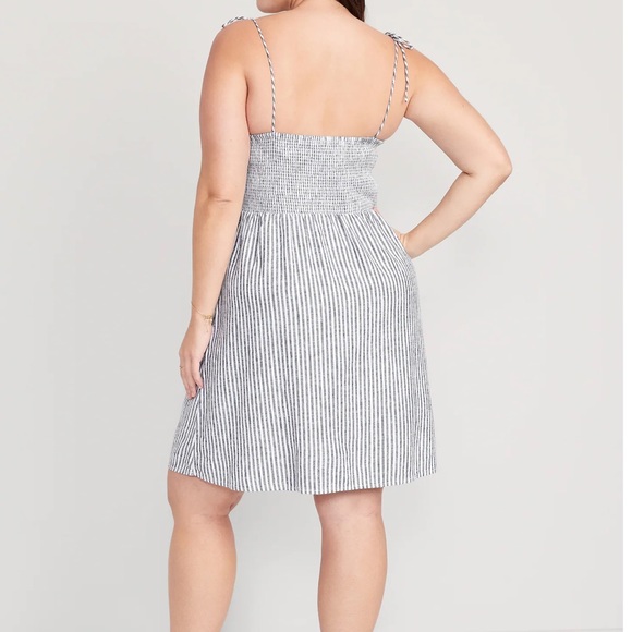 NWT OLD NAVY Fit & Flare Matching Tie-Strap Mini Dress Color: Blue Stripe L - Picture 5 of 9